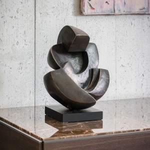 Escultura bronce decoracion Unconditional Love. Gardeco