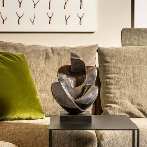 Escultura bronce decoracion Unconditional Love. Gardeco
