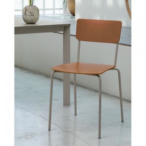Silla College de Ingenia. Sillas de polipropileno. Sillas de diseño italiano.