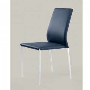 Silla Kendra de Ingenia. Sillas de diseño italiano. Sillas tapizados en ecopiel.