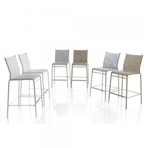 Taburete Liu'de Ingenia. Taburetes de cocina. Taburetes de diseño italiano.