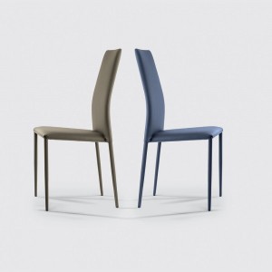 Silla Renee de Ingenia. Sillas tapizadas en ecopiel. Sillas para comedor.