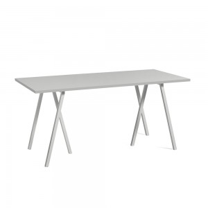 Mesa rectangular Loop Stand de comedor de Hay. Mesa moderna muy elegante.