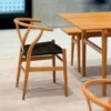 Silla Wishbone CH24 Black de Carl Hansen & Son. Silla de diseño moderno.