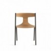 Silla apilable Quadra de Viccarbe. Mobiliario de diseño para interior.