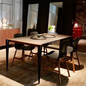 Mesa Bolero de Horm. Mesas fijas y extensibles. Muebles de diseño italiano.