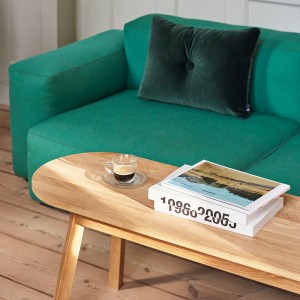Banco Triangle Leg Hay de madera de Hay de diseño estilio nórdico.