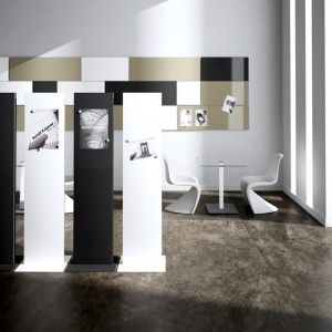 Panel vertical Lit de Systemtronic. Muebles oficina diseño.
