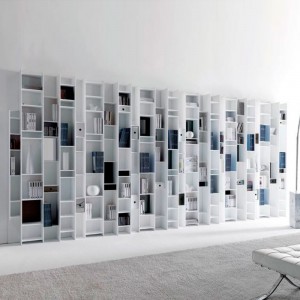 Librería Byblos de Ozzio design. Sillas y mesas transformables.