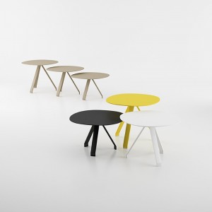 Mesa auxiliar Celes de Systemtronic. Muebles oficina diseño.