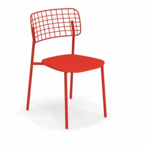 Silla Lyze perfecta para exteriores de Emu.