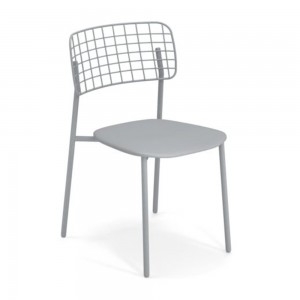 Silla Lyze perfecta para exteriores de Emu.