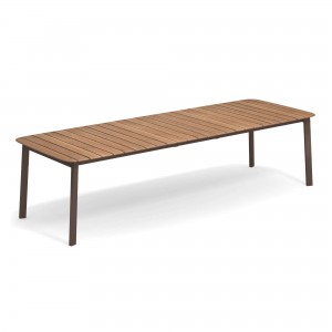Mesa Extensible rectangular diseñada para ambientes exteriores de Emu.
