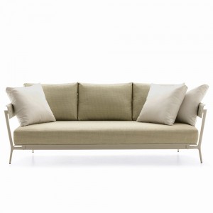 Sofá 3 Plazas Aikana ideal para espacios exteriores modernos de Fast.