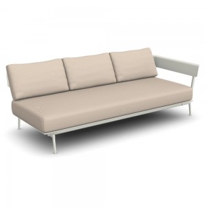 Sofá 3 Plazas Aikana ideal para espacios exteriores modernos de Fast.
