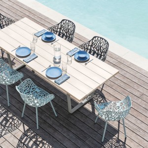 Mesa Orizon de Fast. Mesas modernas y versátiles para exteriores de Fast.