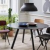 Mesa de madera moderna Copenhague CPH25 Round de HAY.