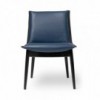 Silla E004 Embrace Chair en piel de Carl Hansen and Son. Sillas de diseño moderno.
