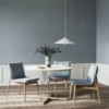 Mesa Embrace E020 de Carl Hansen and Son. Mesas de diseño moderno y elegante.