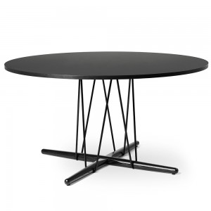 Mesa Embrace E020 de Carl Hansen and Son. Mesas de diseño moderno y elegante.