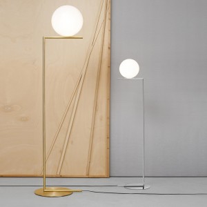Lámpara de pie moderna IC Light de Flos Iluminación. Iluminación de diseño.