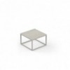 Mesa auxiliar Pixel de Vondom. Muebles y complementos de exterior.