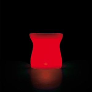 Esquina Bartolomeo light de Plust Collection. Muebles originales de exterior.