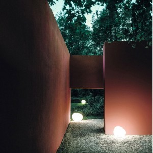 Lámpara de suelo Gregg Outdoor Foscarini. Lámparas para suelo de exterior.