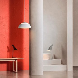 Lámpara AJ Sobremesa Mini un clásico de Louis Poulsen con diseño moderno y elegante.