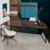 Silla Cadira S Wire de Sovet Italia. Silla tapizada con base de metal.
