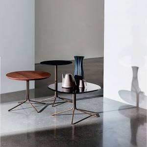 Mesa auxiliar Genius de Sovet Italia. Mesas de diseño. Mesas auxiliares modernas.
