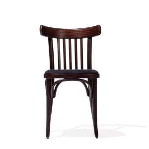 Silla 763 tapizada de Ton. Sillas de diseño. Sillas de madera clásicas.