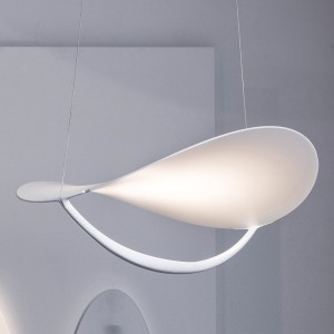 Lámpara de suspensión Plena de Foscarini. Lámparas de diseño moderno.