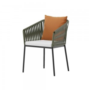 Silla comedor exterior con pies de aluminio brazos Bela Rope colección Bitta de Kettal.
