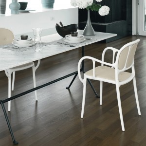 Silla Milà Tapizada Magis. Sillas polipropileno para comedor o cocina.