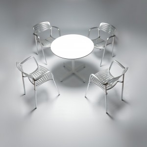 Silla con brazos Toledo, Indecasa-resol