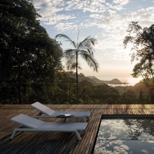 Tumbona exterior aluminio de la colección Molo de Kettal.