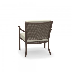 Sillón Athena para espacios exteriores de Emu.