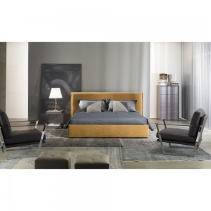 Cama Jersey. Casadesús. Cama tapizada de líneas modernas y simples.