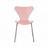Silla Series 7 lacado de Fritz Hansen con un diseño versatil y moderno.