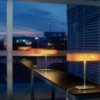 Lámpara de sobremesa I-Club de Luzifer. Lámpara de corte moderno y simétrico diseñ de Burkhard Dämmer