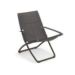 Hamaca Snooze Cozy perfecta para espacios exteriores de Emu.