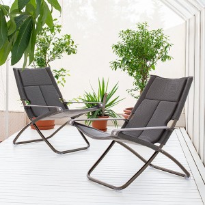 Hamaca Snooze Cozy perfecta para espacios exteriores de Emu.