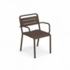 Butaca Urban moderna y cómodo ideal para ambientes exteriores de Emu.