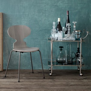 Silla ANT 4 patas fresno coloreado. Fritz Hansen con un diseño moderno de alta calidad.