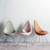 Silla carcasa plástica Drop. Fritz Hansen con acabados elegantes de alta calidad.