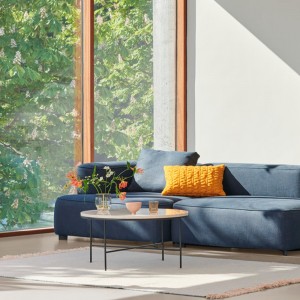 Mesa auxiliar Planner de Fritz Hansen con un diseño moderno de alta calidad.