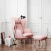 Reposapies Ro patas madera. Fritz Hansen con un diseño elegante de alto lujo.
