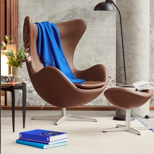 Reposapiés  Egg de Frizt Hanse con un diseño danes moderno y elegante,