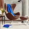 Reposapiés  Egg de Frizt Hanse con un diseño danes moderno y elegante,